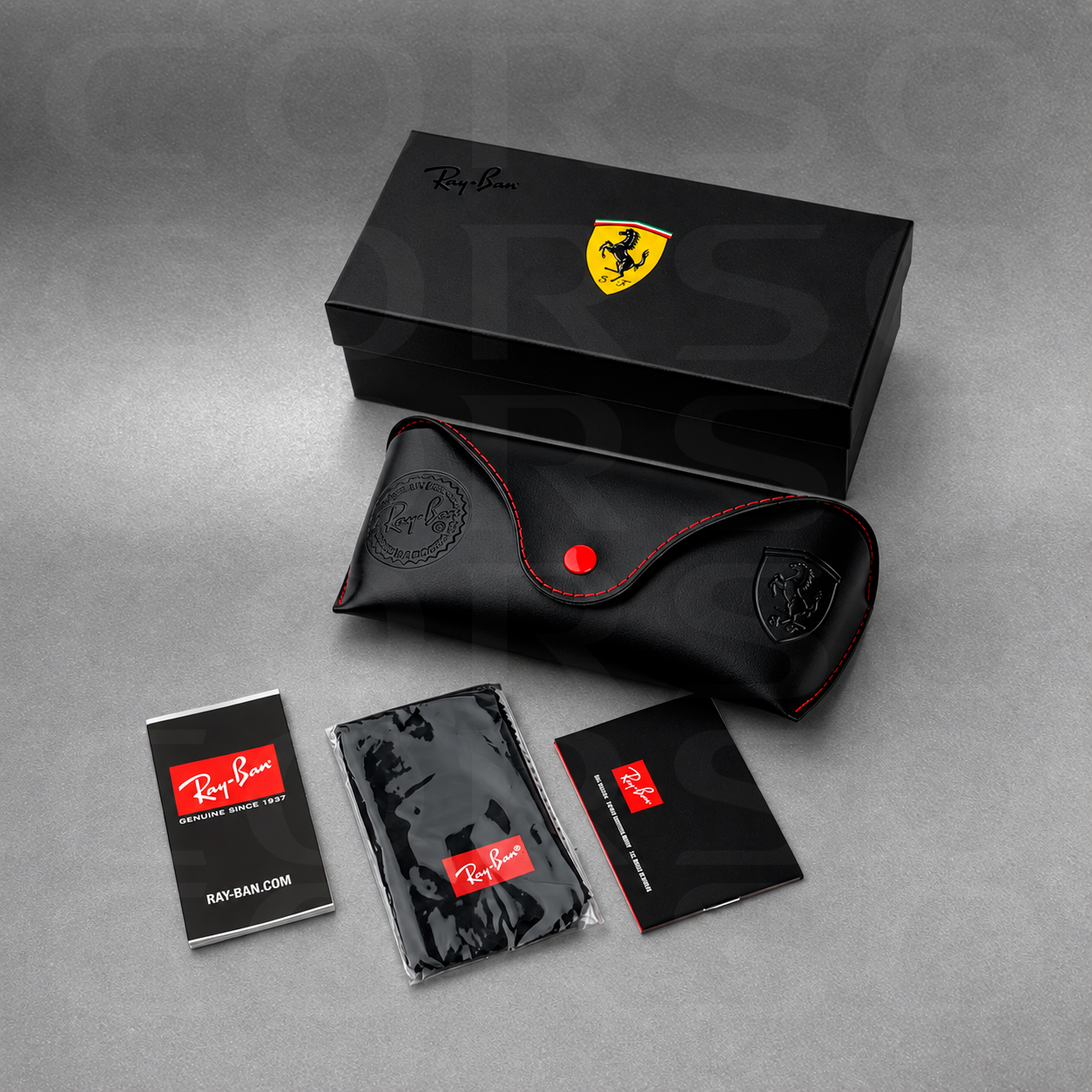 Kit Premium Ray-Ban × Scuderia Ferrari