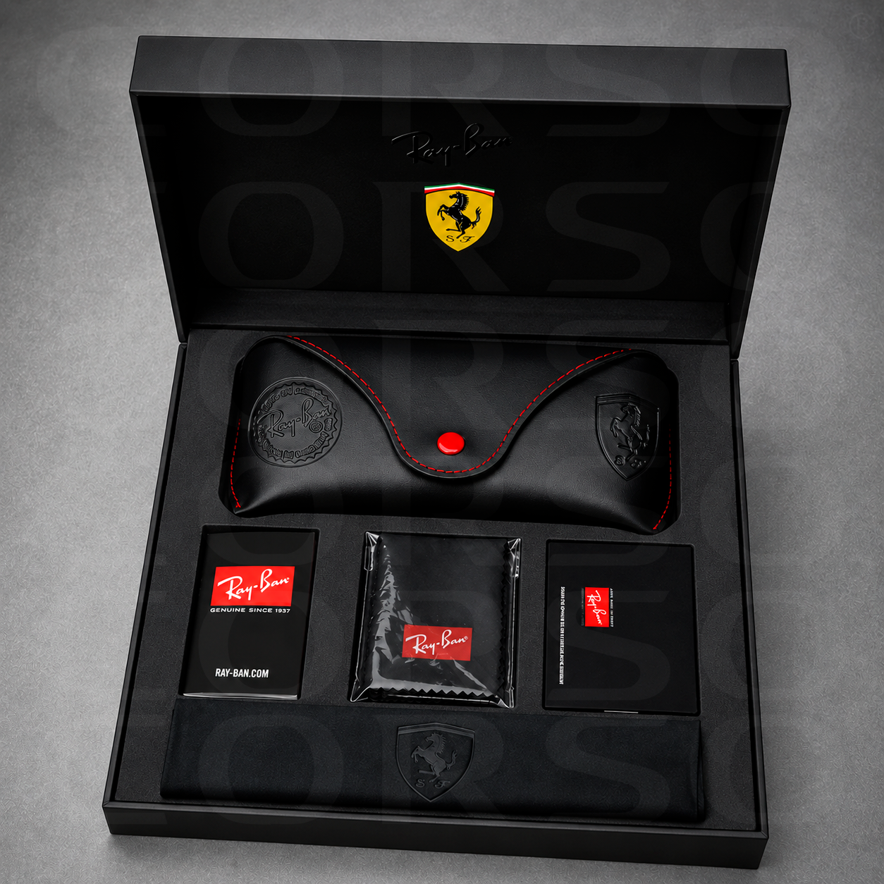 Kit Premium Ray-Ban × Scuderia Ferrari